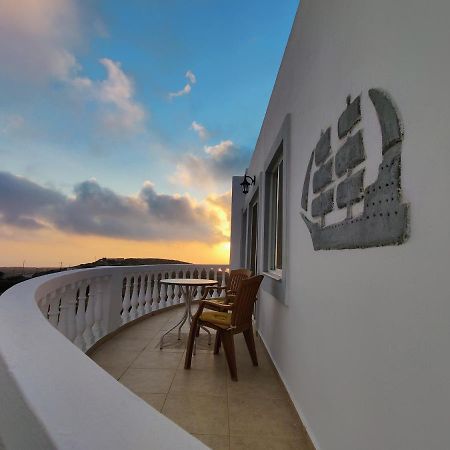 Lakena Sunset View Villa Menetaí Exterior photo