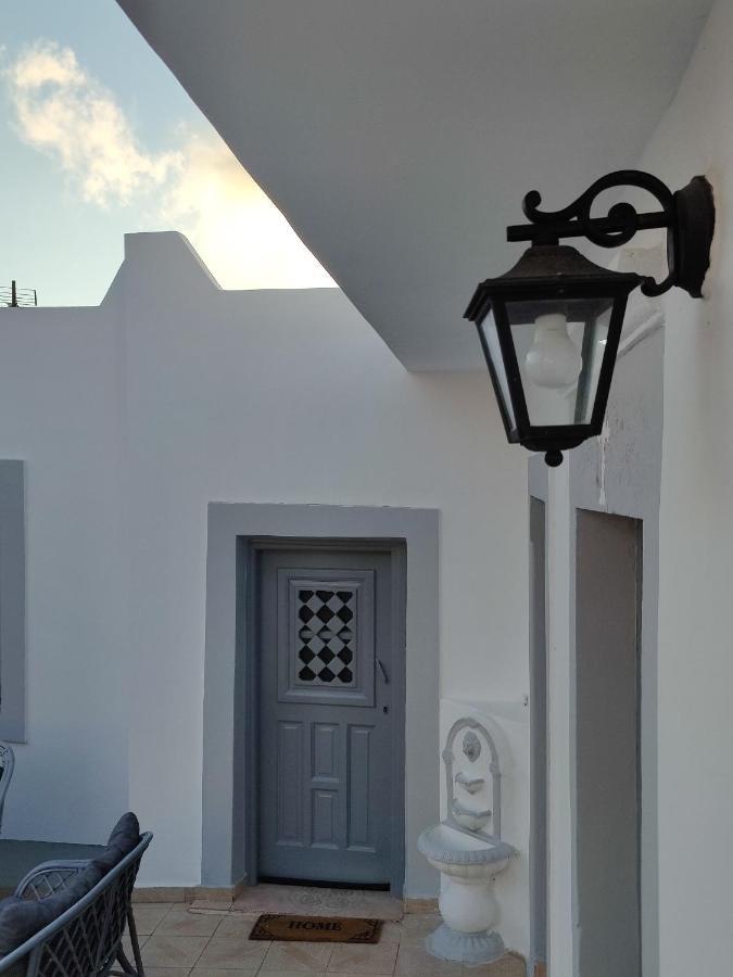 Lakena Sunset View Villa Menetaí Exterior photo